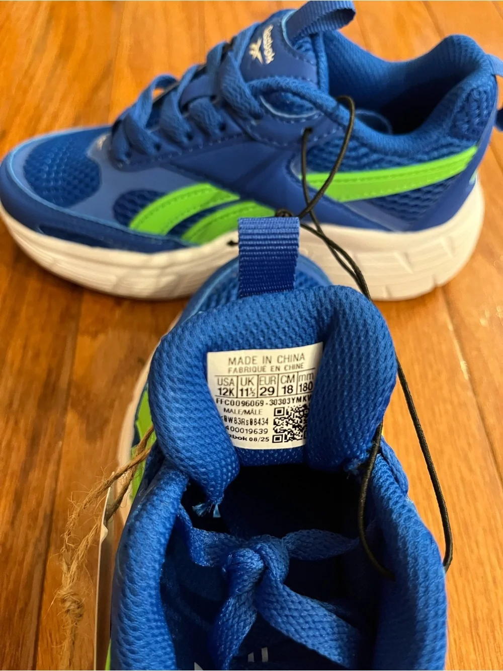 (NWT) Reebok Boys Chaos running sneakers /Little Boy Sz 12